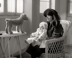 February 7, 1922. Washington, D.C. "Mrs. P.A. Drury Jr." National Photo Company Collection glass negative. View full size.