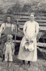 Mathias Templeton Farrell and his wife, Roxanna Rex, with son J.B. on an Oklahoma farm, circa 1923.