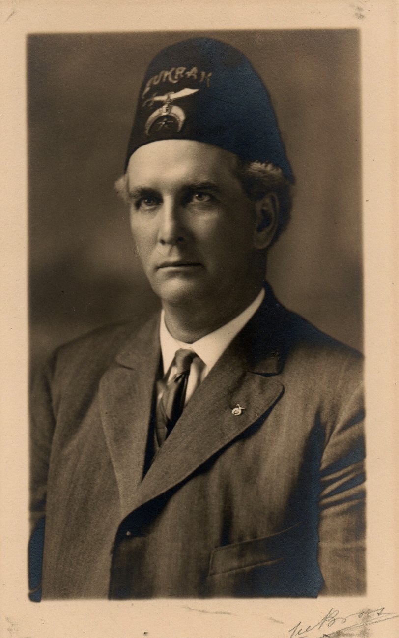 My Great Grandfather becomes a Zuhrah Shriner, late 1800's. Minneapolis. View full size.
