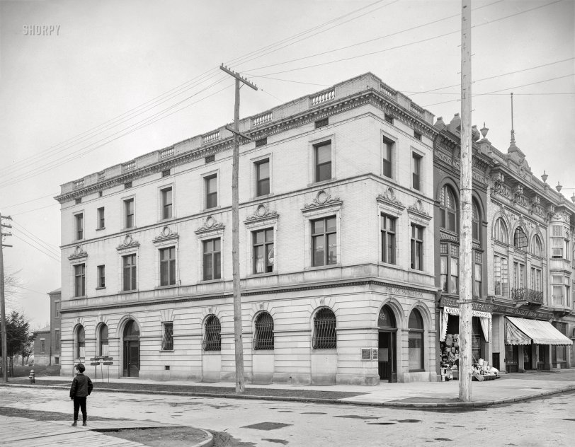 Detroit circa 1910. "Dime Savings Bank branch, Woodward Avenue at Milwaukee Avenue." In a sliver of a building also housing the offices of DR. MOODY and four fellow practitioners. 8x10 inch dry plate glass negative, Detroit Publishing Company. View full size.
