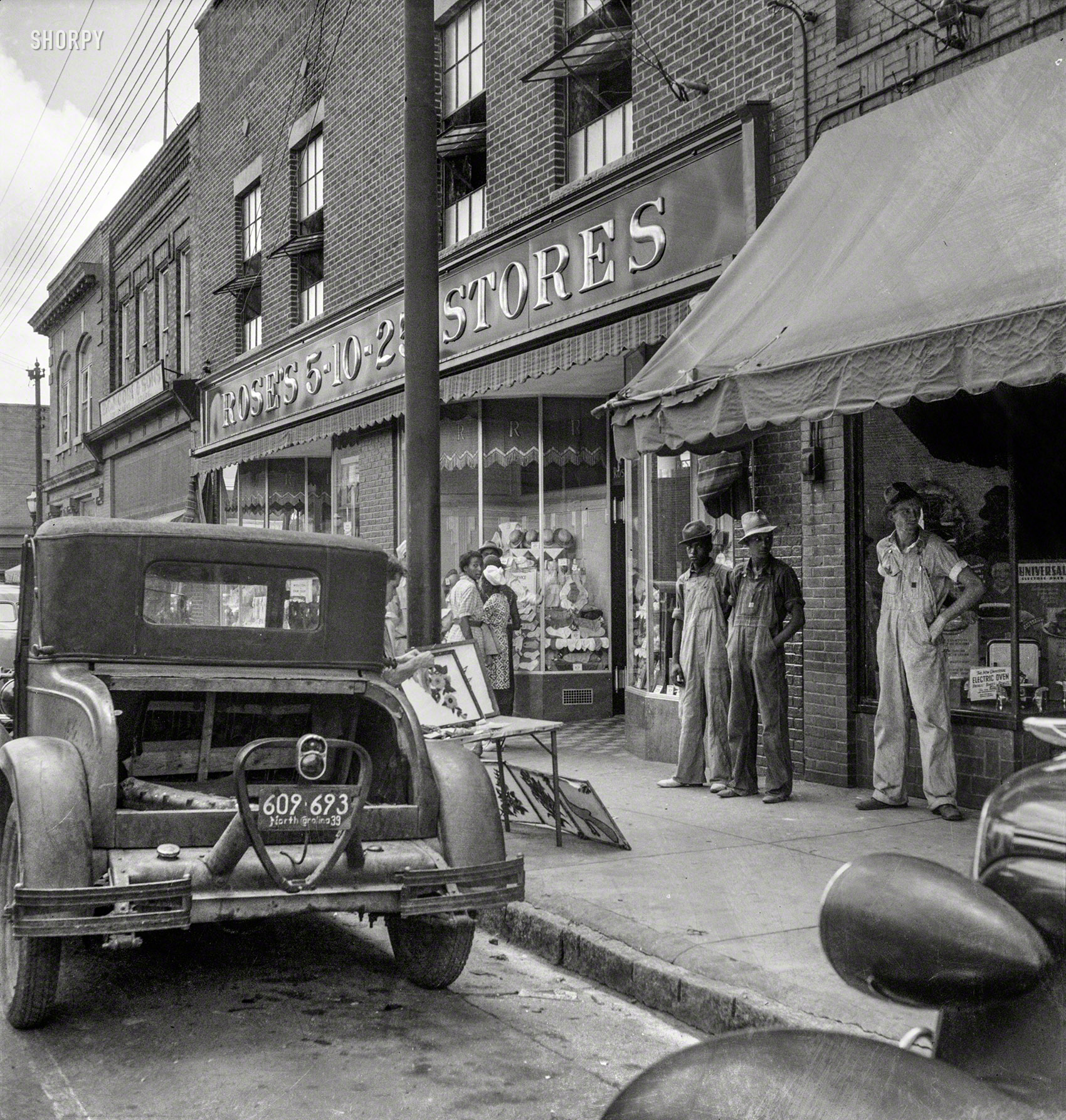 Shorpy Historical Picture Archive :: Five & Dime: 1939 high-resolution ...