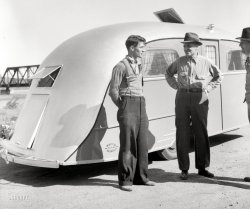 May 1936. "Messrs. Kaunitz, father and son, pioneers in auto trailers using yacht construction methods, steam-bending elm. Bay City, Michigan." And one of their swoopy-looking Kauneel trailers. FSA photo by Taylor. View full size.