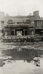 Imperial Hotel, Tokyo, 1936. View full size.
(ShorpyBlog, Member Gallery)