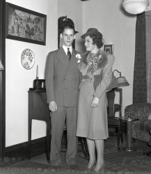 Young couple getting ready for a night out on the town. From my negatives collection. View full size.
(ShorpyBlog, Member Gallery)