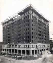 Construction of the Hotel Casey on Lackawanna Ave. in Scranton, Pa. June 1910. View full size.
(ShorpyBlog, Member Gallery)