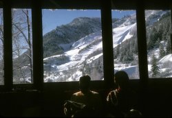 Boomerang Lodge, designed by owner Charlie Paterson, a Frank Lloyd Wright-trained architect (and ski instructor). From the upper lounge (in the outside photos of the Boomerang, the protruding windowed area). View full size.